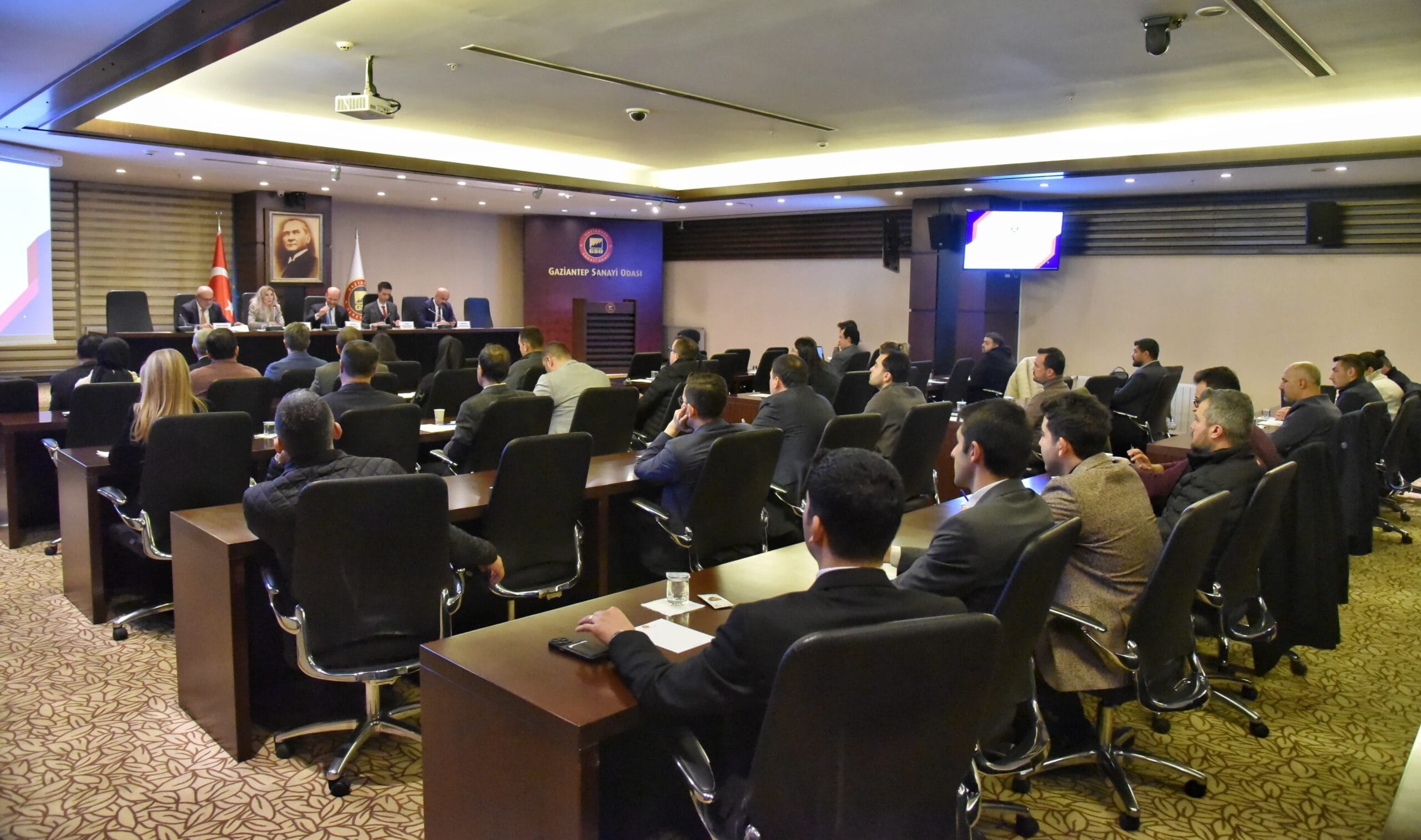GSO’DA “YENİ YERLİ MALI TEBLİĞİ” KONULU TOPLANTI GERÇEKLEŞTİRİLDİ