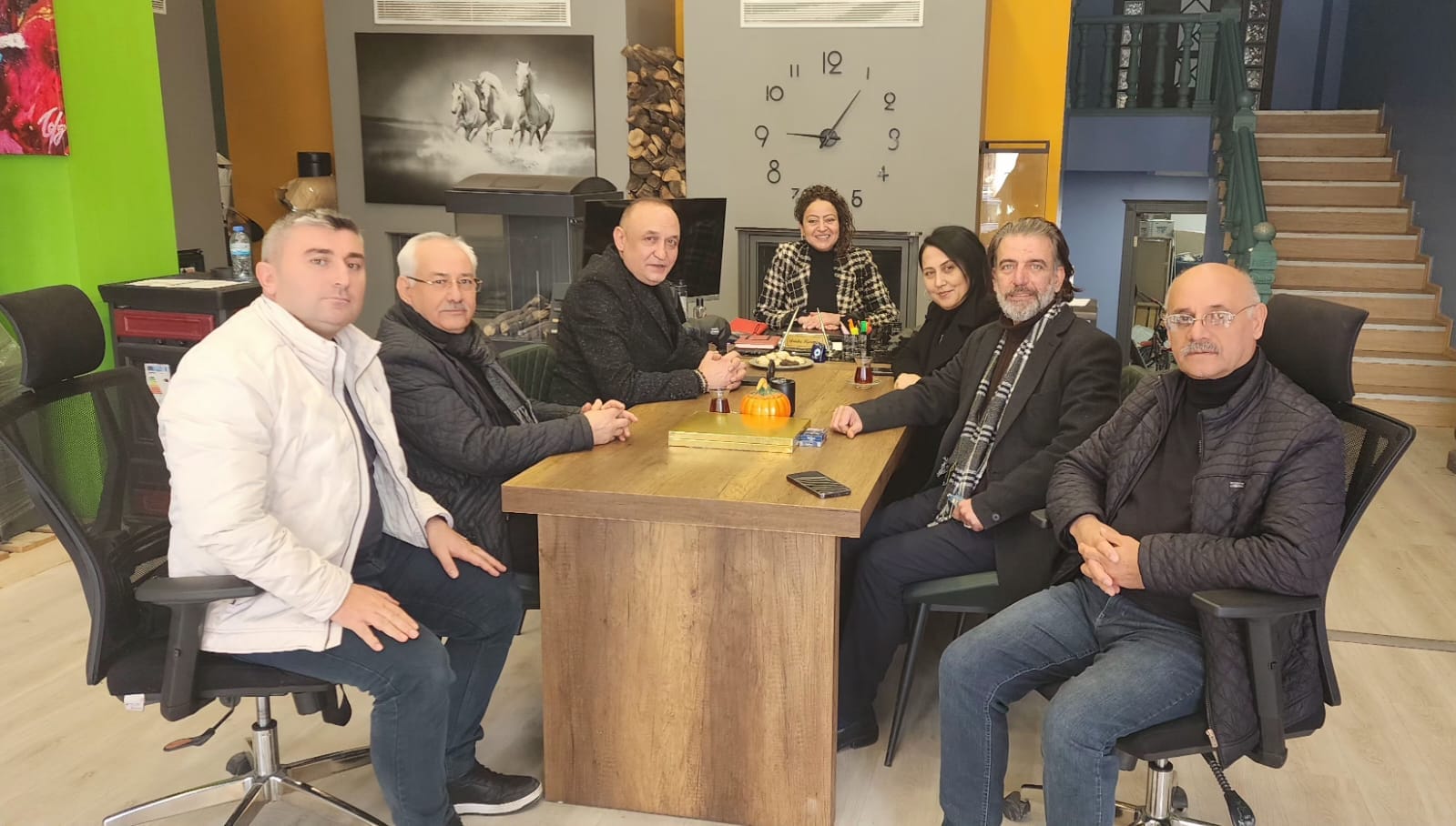 MİLLETVEKİLİ MERİÇ, SÜREÇTEN UZAK TUTULUYORUZ…                                                     İŞ VEREN – İŞÇİ KRİZİ BÜYÜYOR