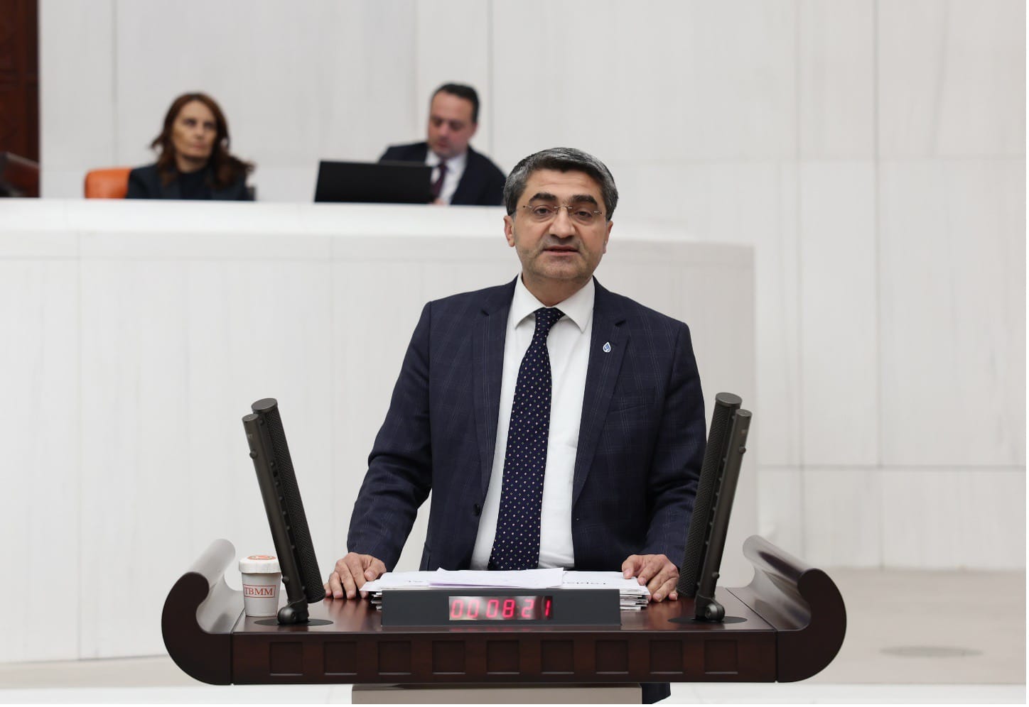 Ekmen: “Siyaset Kaba Güçle Dizayn Edilmek İsteniyor” 