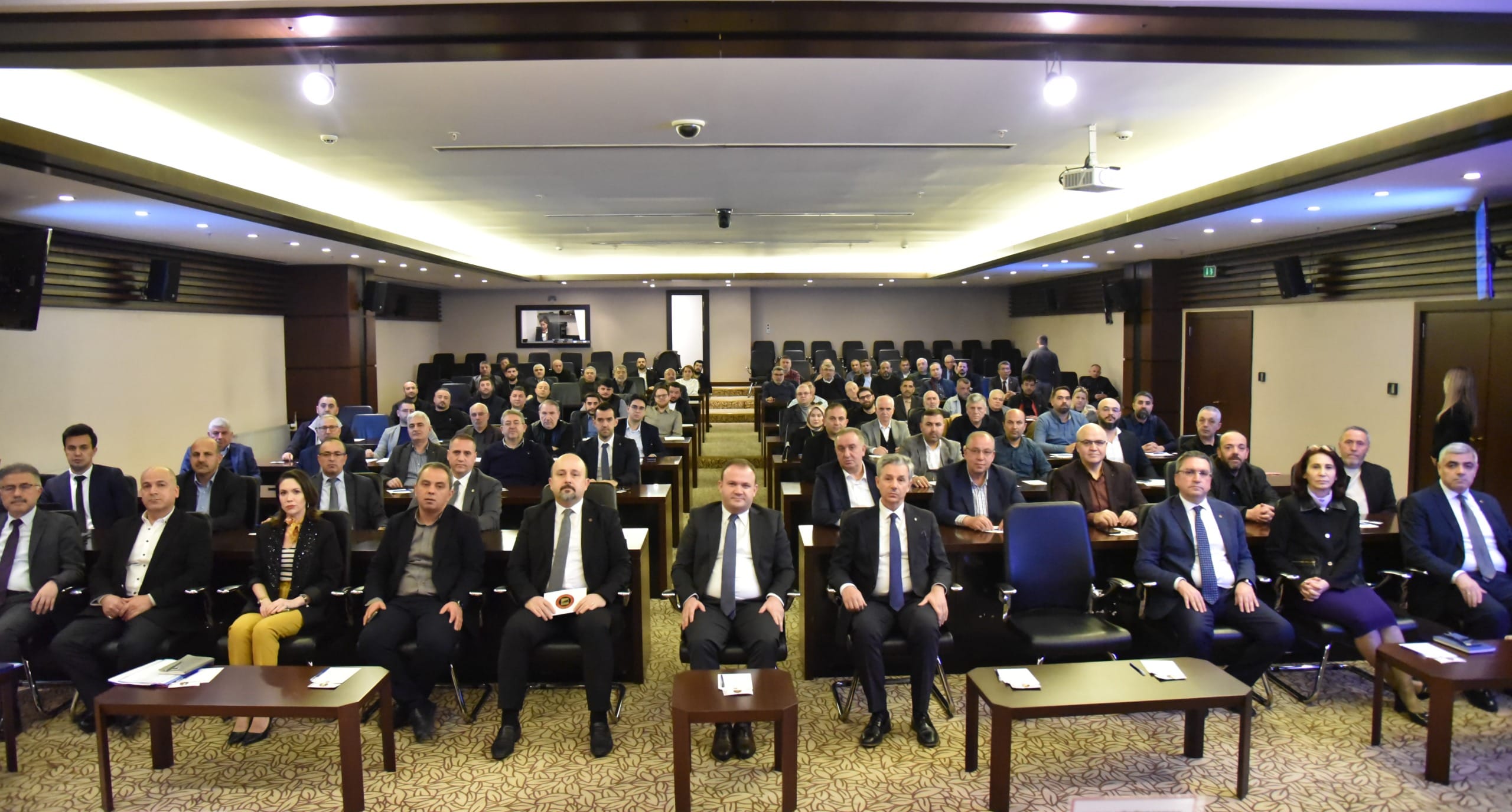 GSO’DA AYAKKABI İHTİSAS OSB BİLGİLENDİRME TOPLANTISI GERÇEKLEŞTİRİLDİ
