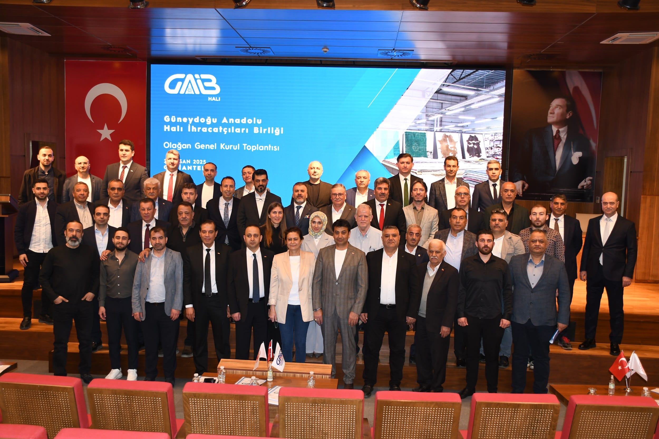 HALI SEKTÖRÜ GAZİANTEP EKONOMİSİNİN AMİRAL GEMİSİDİR!