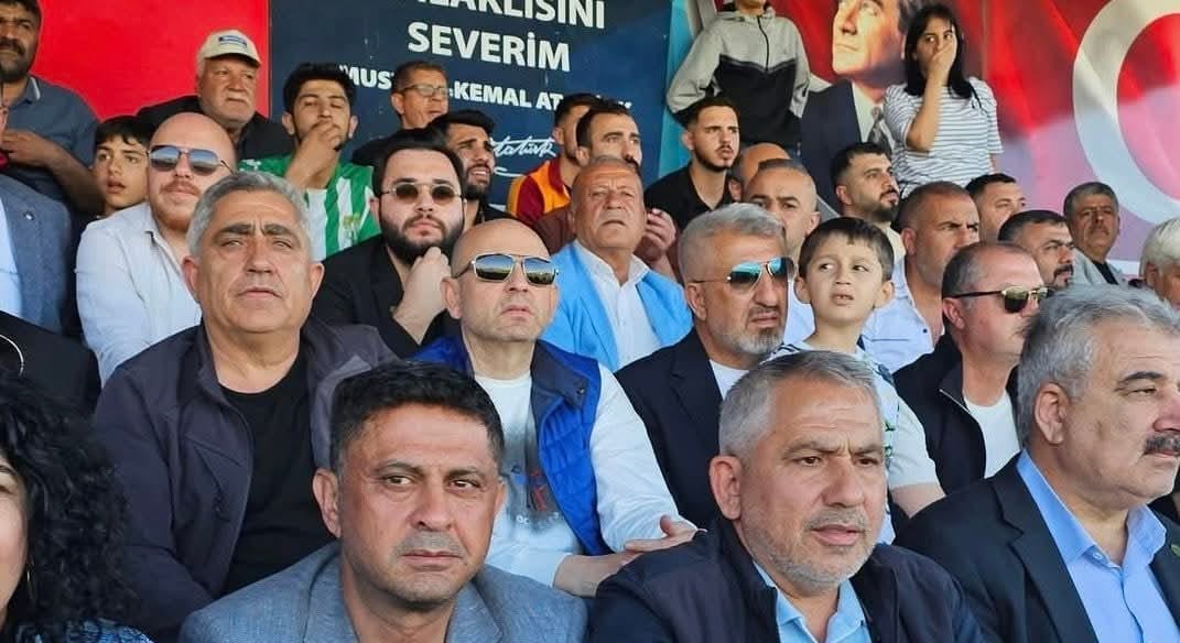 BİLAL ÇEKER BAŞARILARI İLE ALKIŞ TOPLUYOR