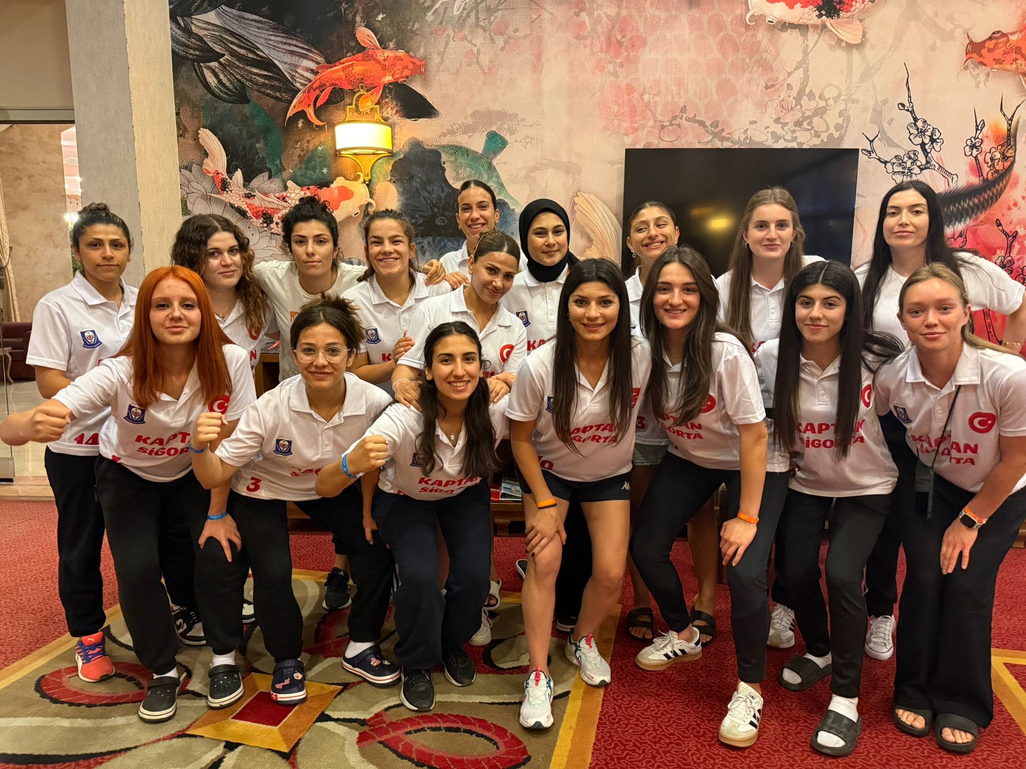 Hokeyin Sultan ve Kaplanlarının Gol Fırtınası Devam Ediyor