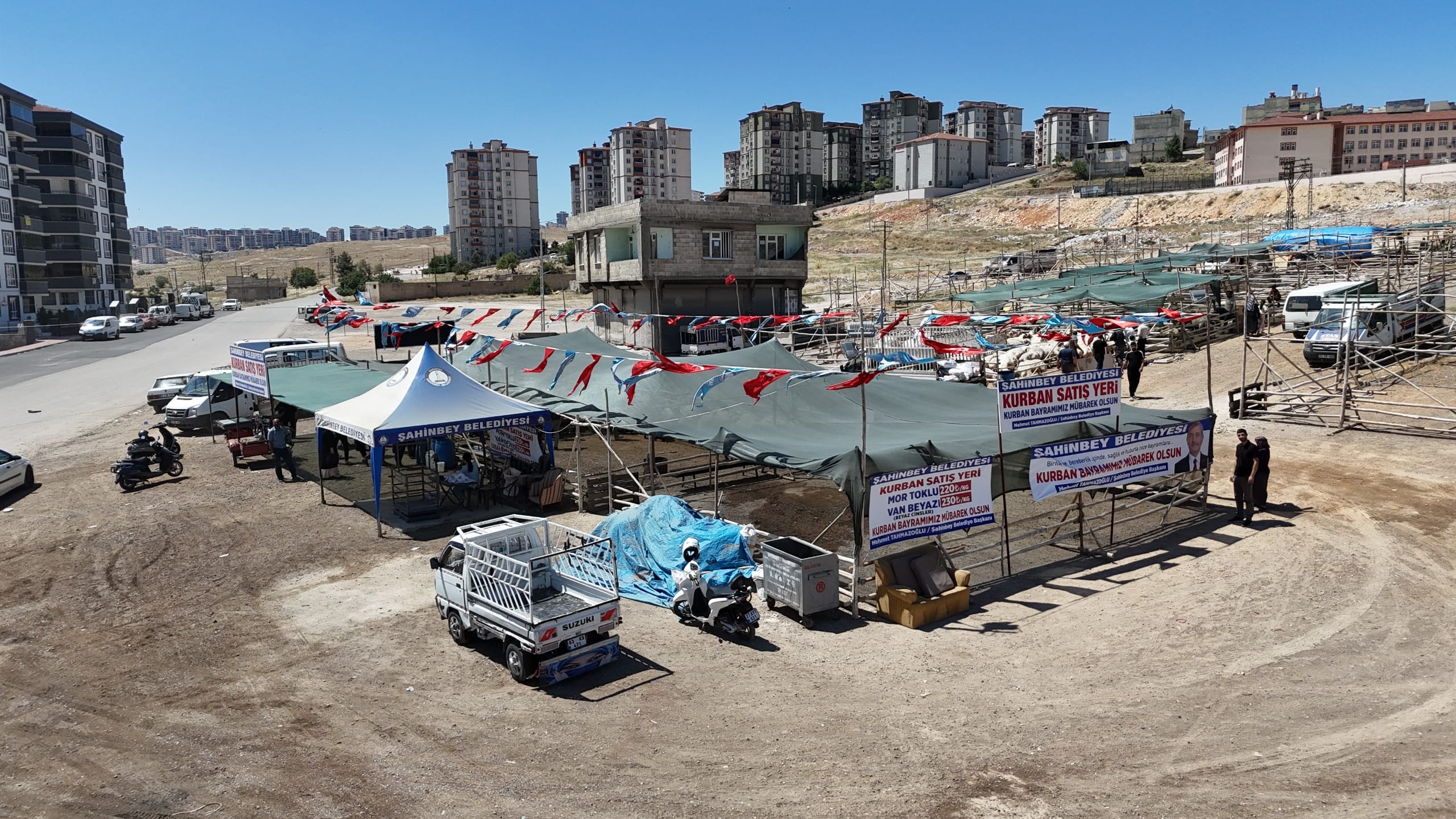 ŞAHİNBEY’DE KURBAN SATIŞ VE KESİM YERLERİ BELİRLENDİ