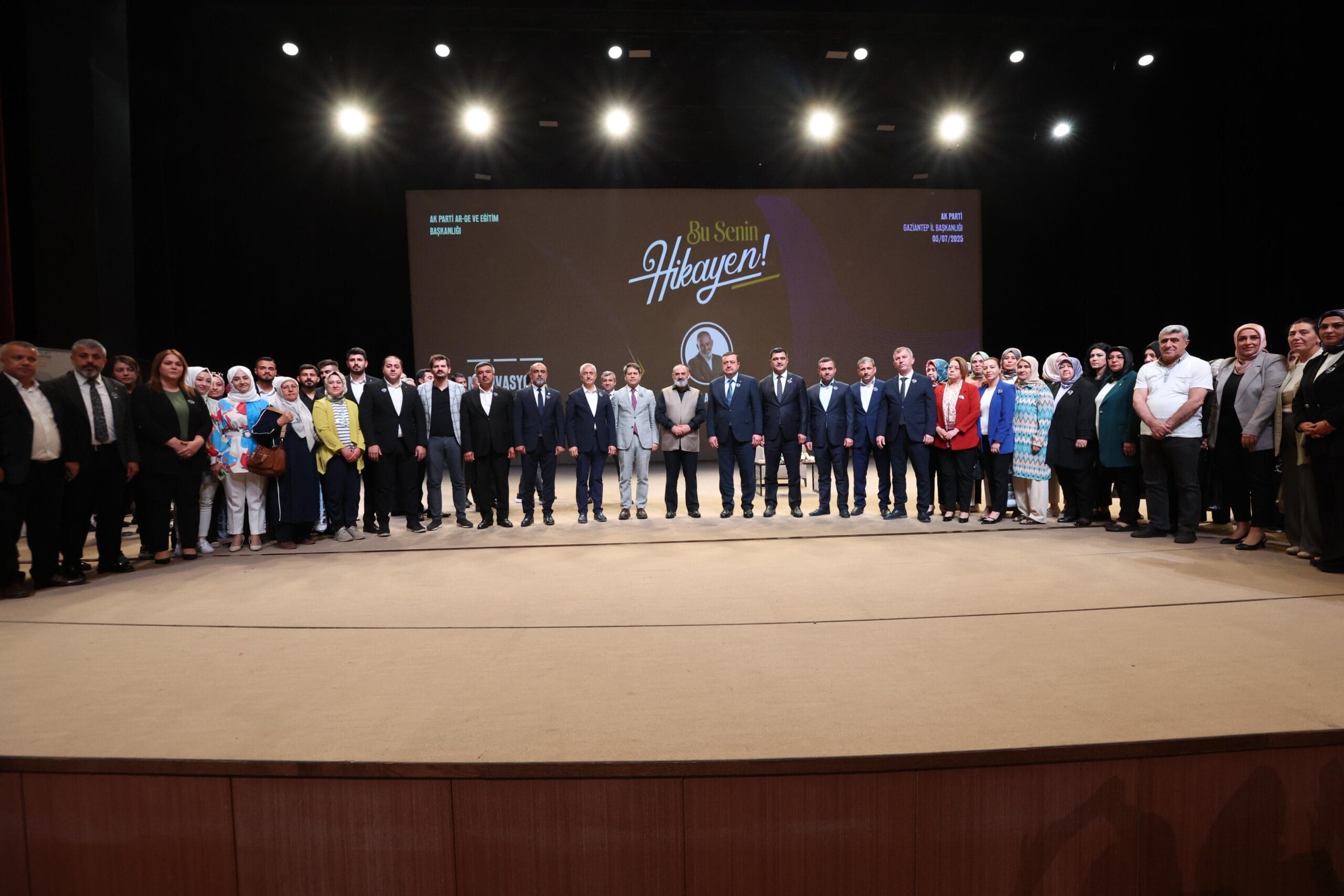 AK PARTİ GAZİANTEP TEŞKİLATI, LİDERLİK AKADEMİSİ’NDE BULUŞTU