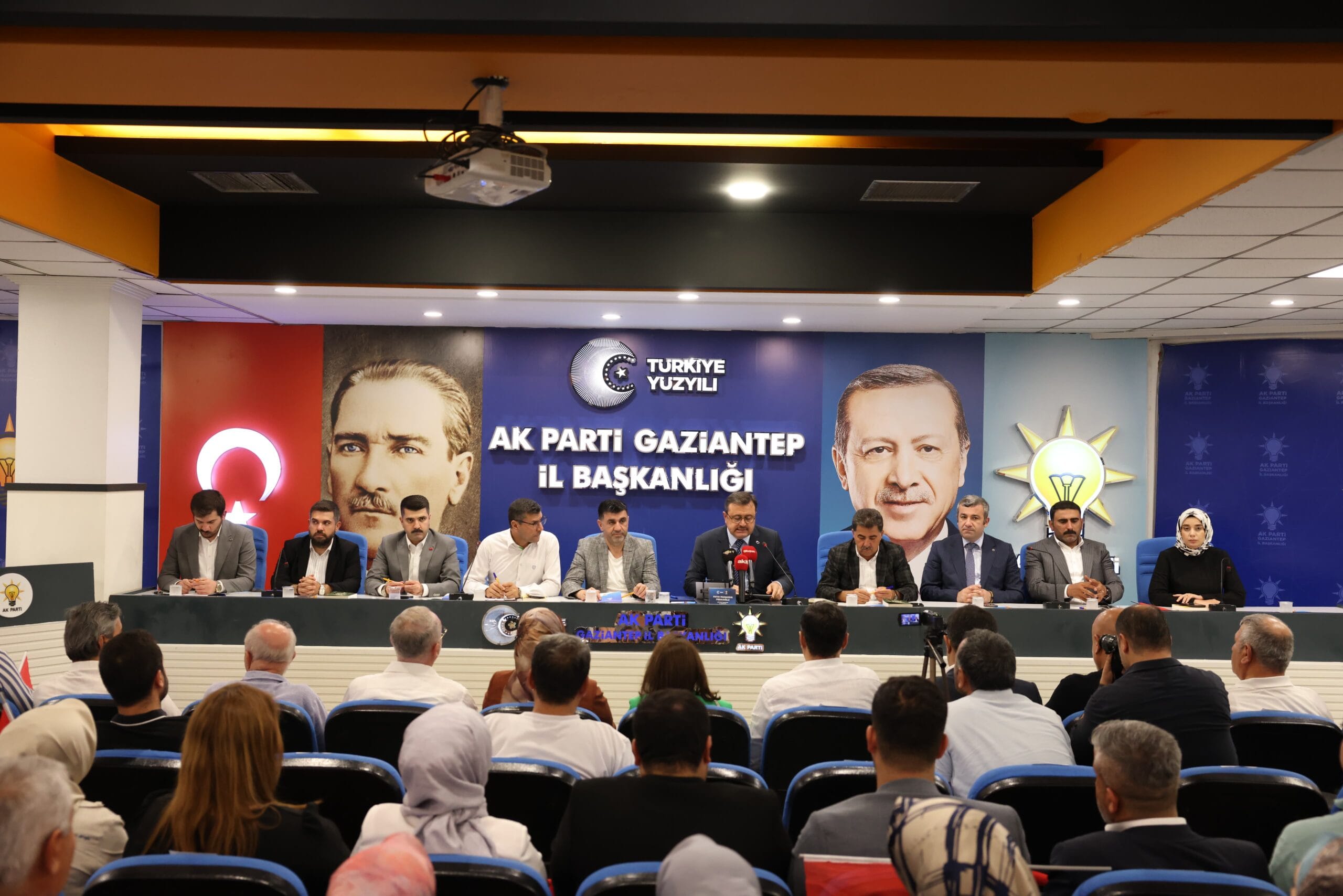 “TÜRKİYE YENİ BİR DÖNEME GİRMİŞTİR”