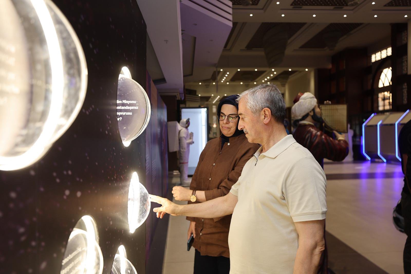 ŞAHİNBEY BELEDİYESİ ‘UFKUN ÖTESİNDE’ SERGİSİNE EV SAHİPLİĞİ YAPIYOR