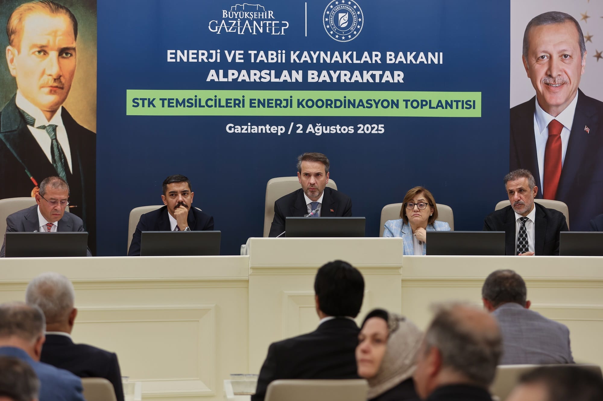 BAKAN BAYRAKTAR BAŞKAN FATMA ŞAHİN’İN DAVETİ ÜZERİNE GAZİANTEP’E GELDİ