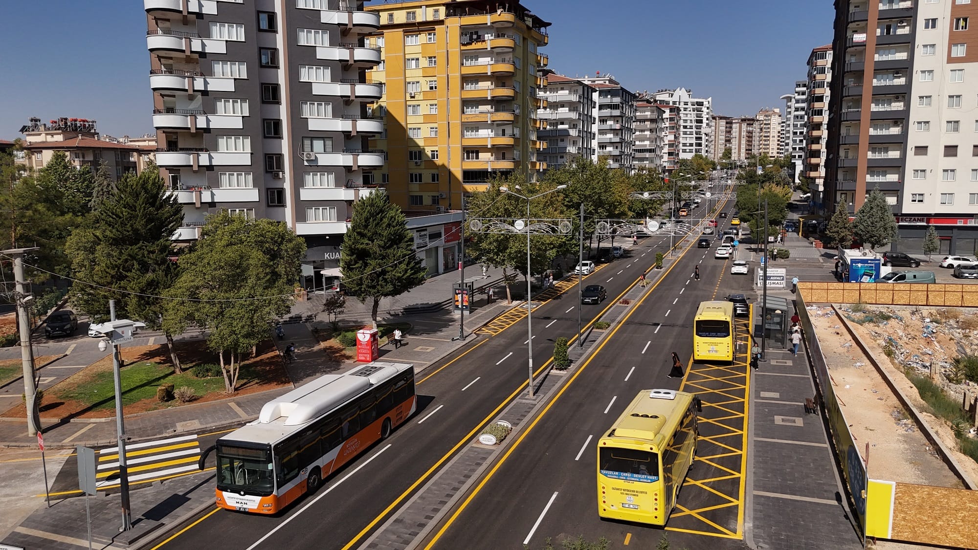 GAZİANTEP BÜYÜKŞEHİR’DEN KENT GENELİNDE ASFALT SEFERBERLİĞİ!
