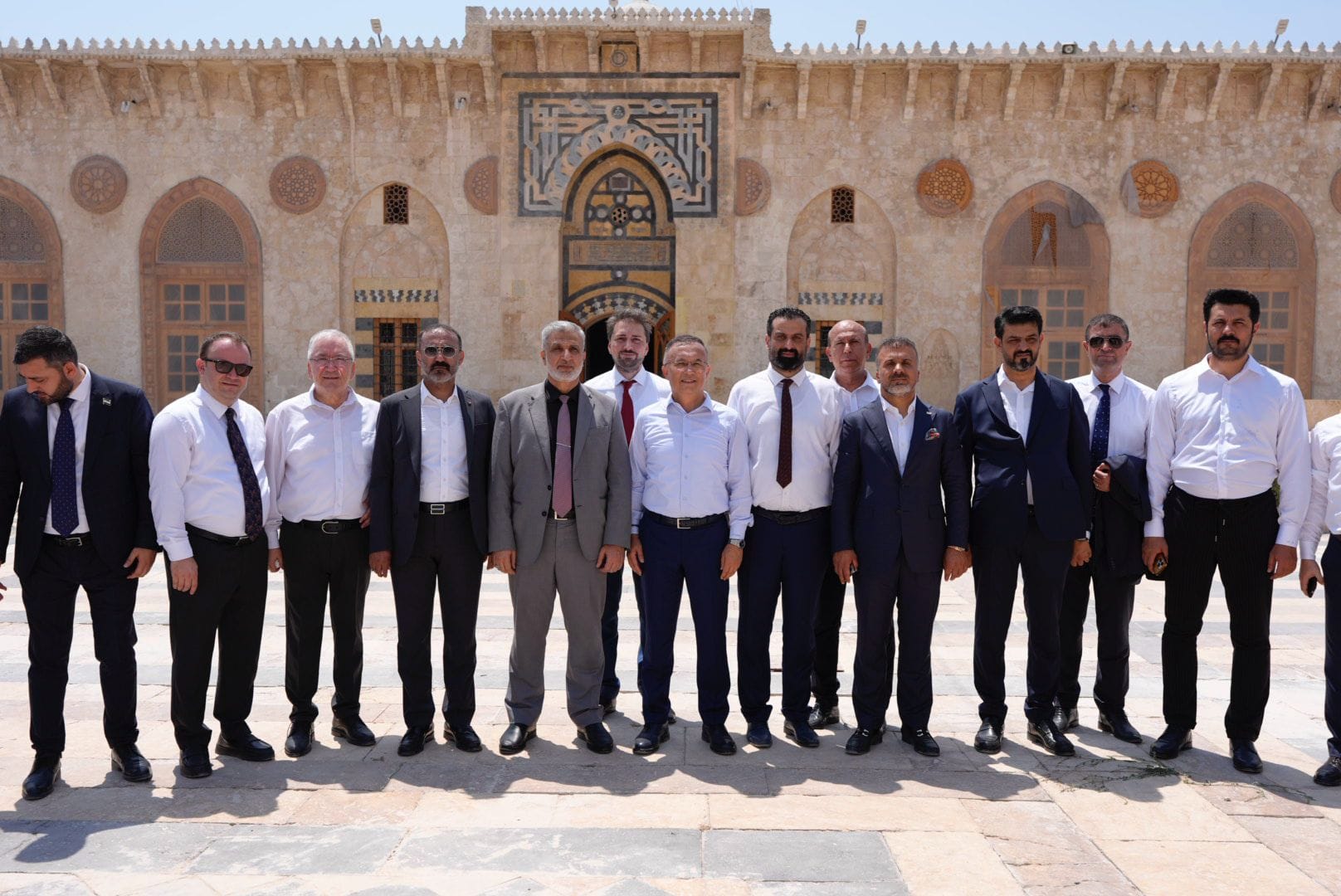 Her Zaman Suriyeli Kardeşlerimizin Yanındayız