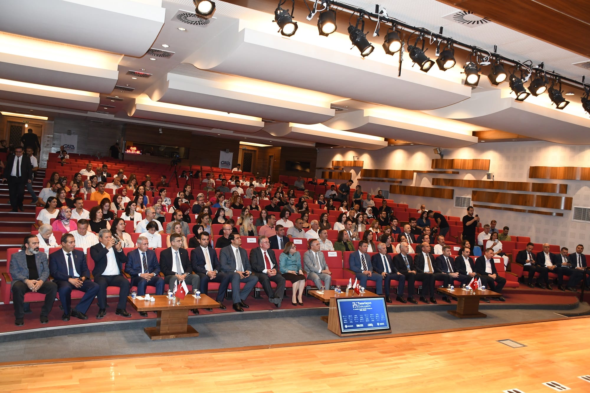 Halı Sektörüne Tasarım Dopingi!