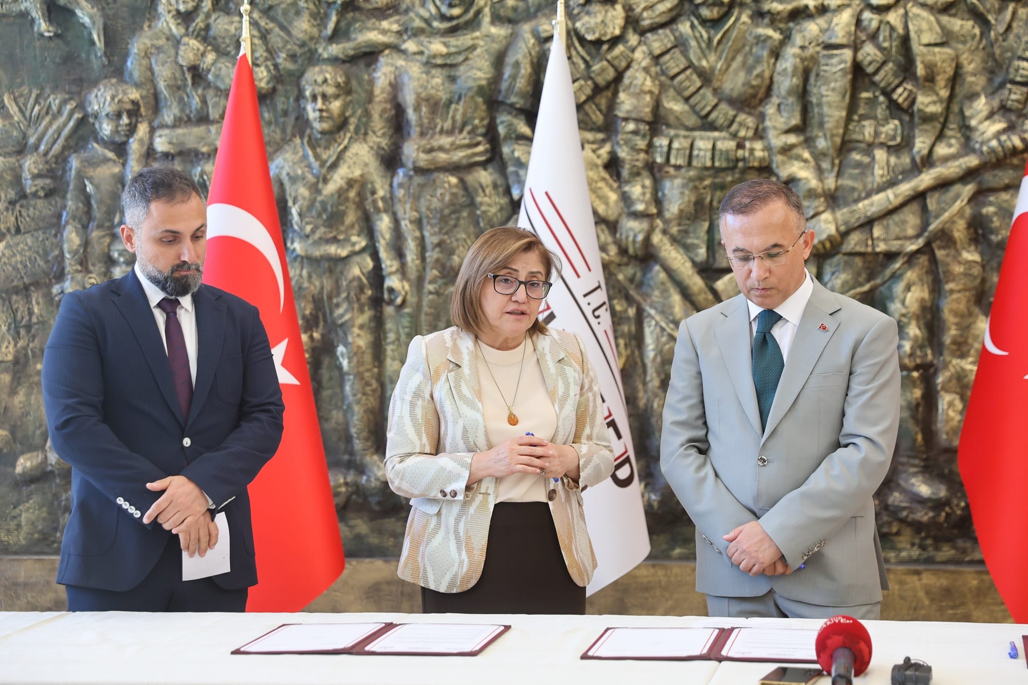 GAZİANTEP’TE BAŞARILI ÖĞRENCİLERE SINAV HAZIRLIK DESTEĞİ 