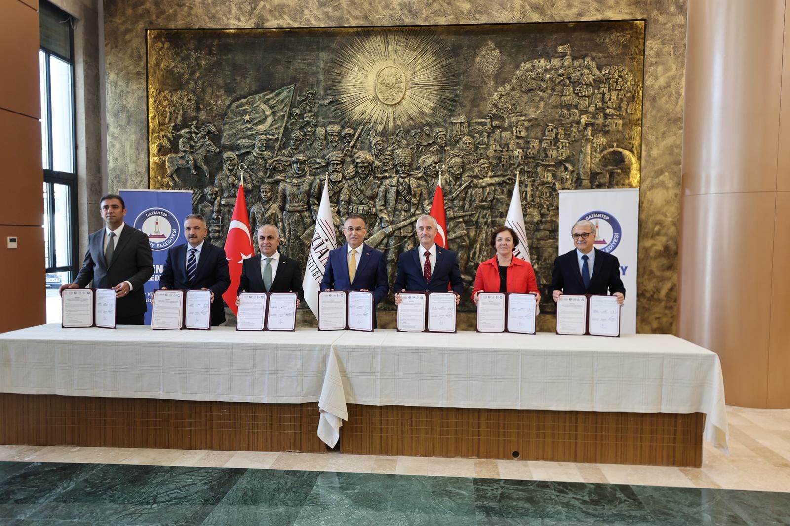 ŞAHİNBEY BELEDİYESİ’NDEN 9. KİTAP FUARI