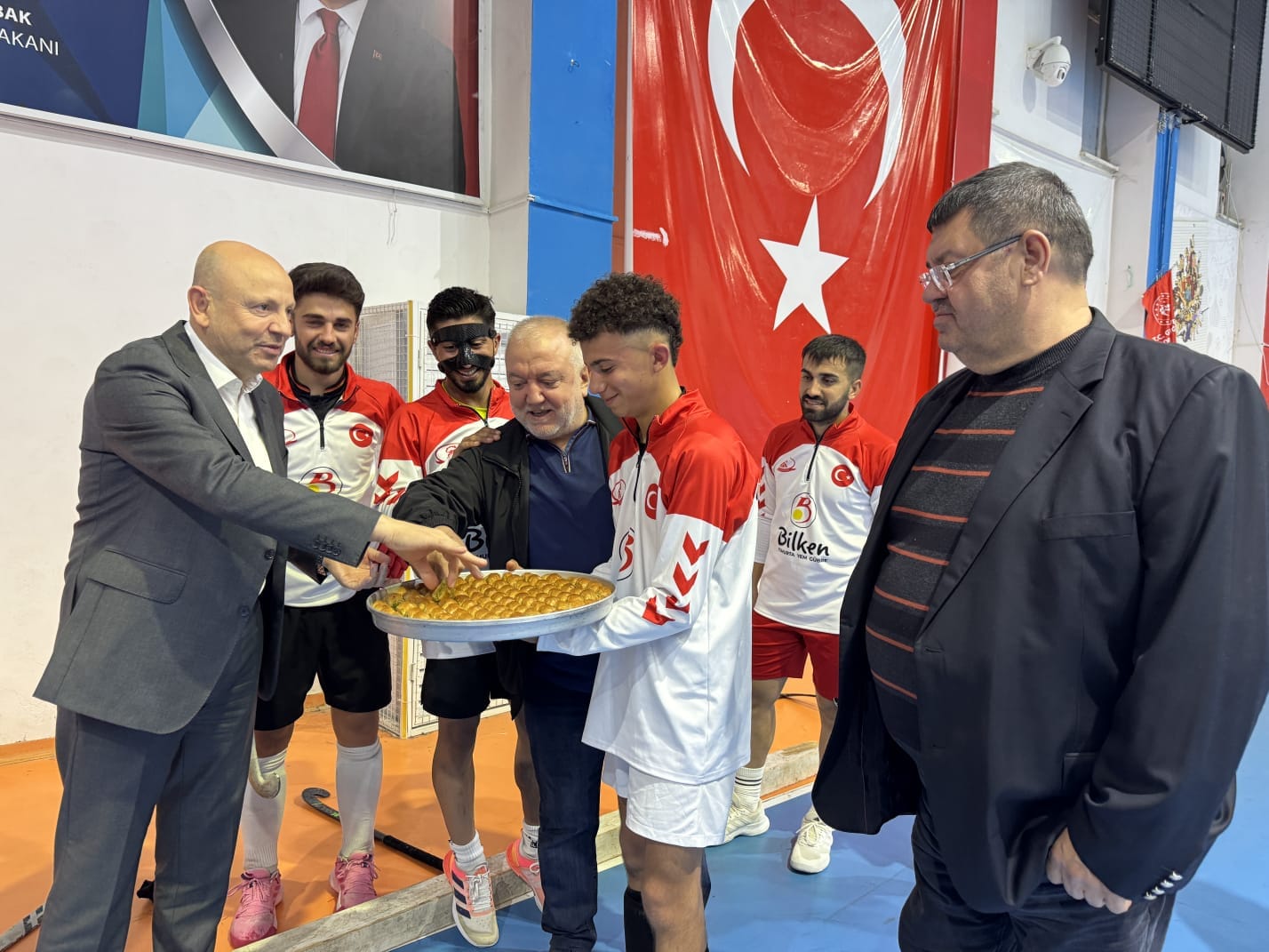Volkan Group Erkek Hokey Takımı Namağlup Unvanla Finale Yükseldi