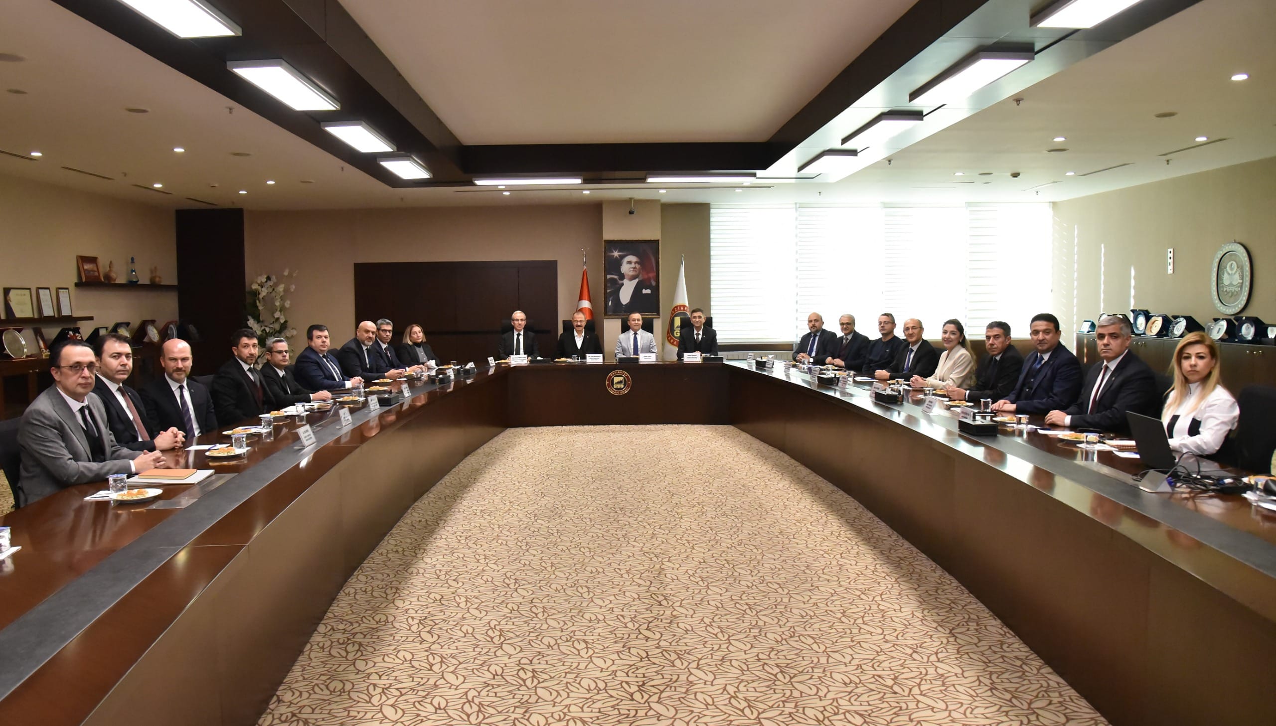 GSO EV SAHİPLİĞİNDE “SANAYİDE DİJİTAL DÖNÜŞÜM VE YAPAY ZEKA” KONUSU ELE ALINDI