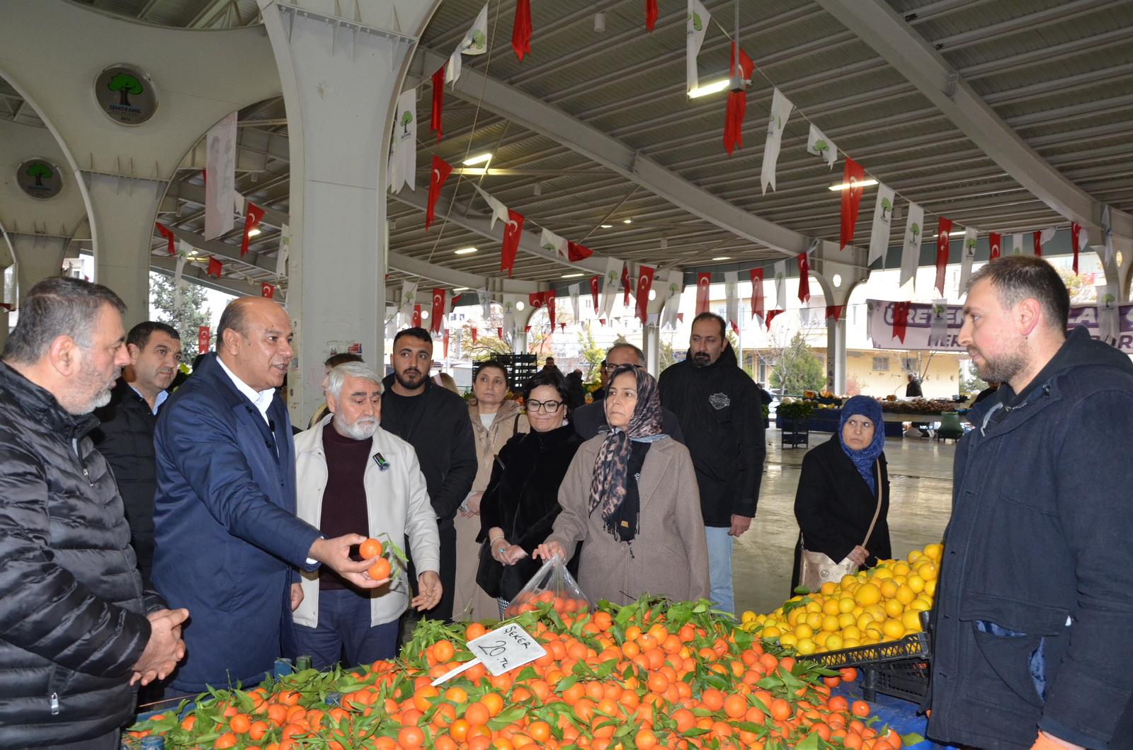 Emek Pazaryerine Giden CHP İl Başkanı Vakkas Acar’a Hem Esnafın Hem Vatandaşın İsyanı ile Karşılaştı