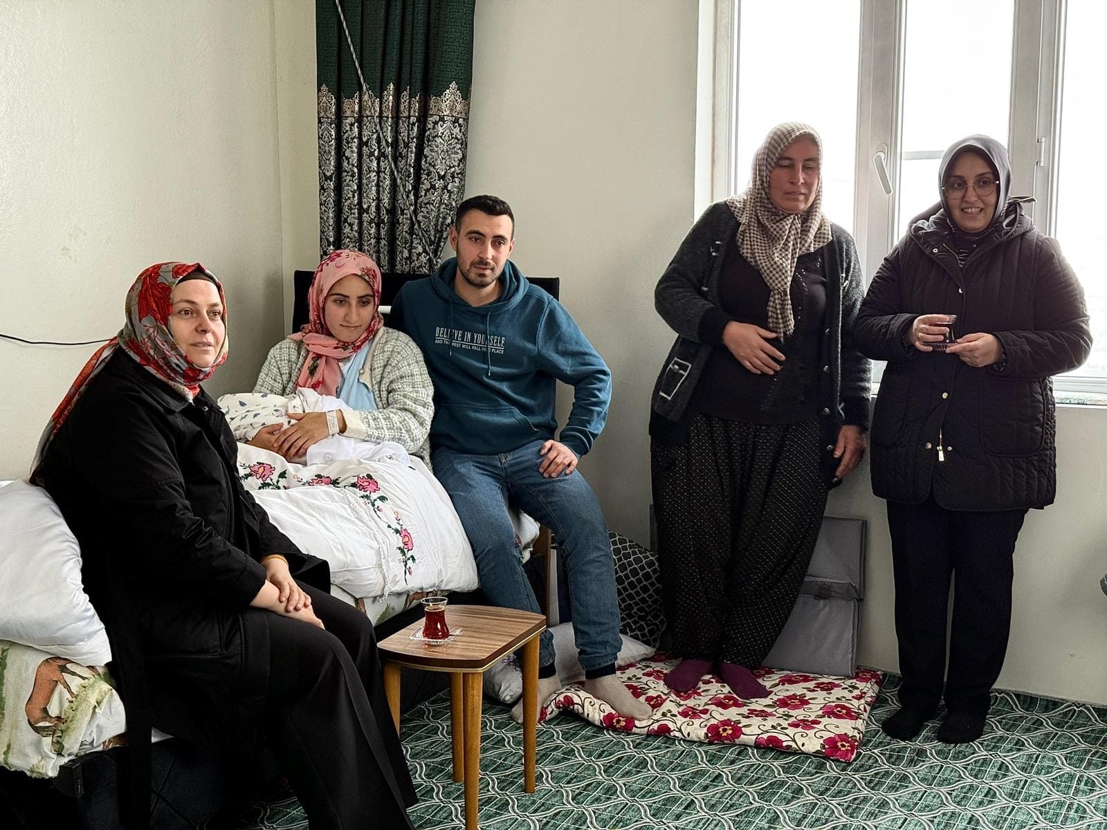 GAZİANTEP BÜYÜKŞEHİR, YENİ YILIN İLK BEBEĞİNİ GÜVENLE EVİNE ULAŞTIRDI