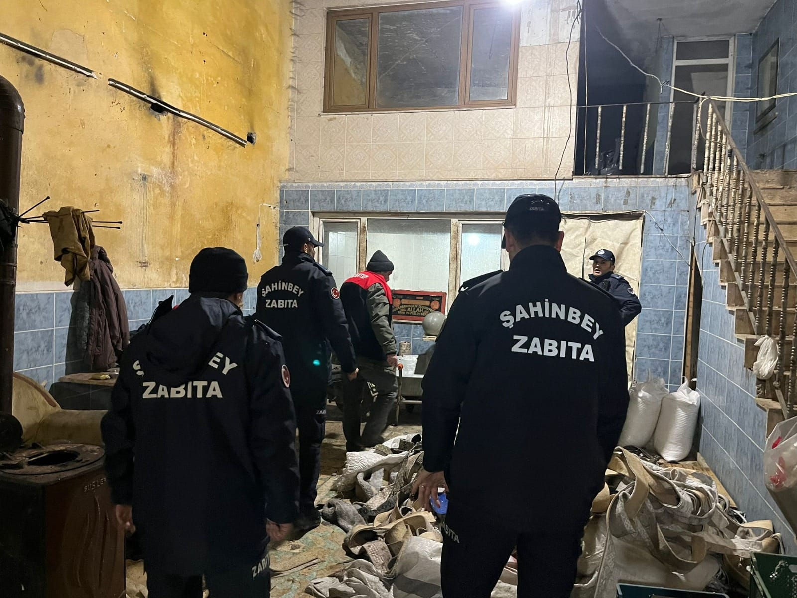 ŞAHİNBEY BELEDİYESİ HALK SAĞLIĞI İÇİN DENETİMLERİNİ ARALIKSIZ SÜRDÜRÜYOR