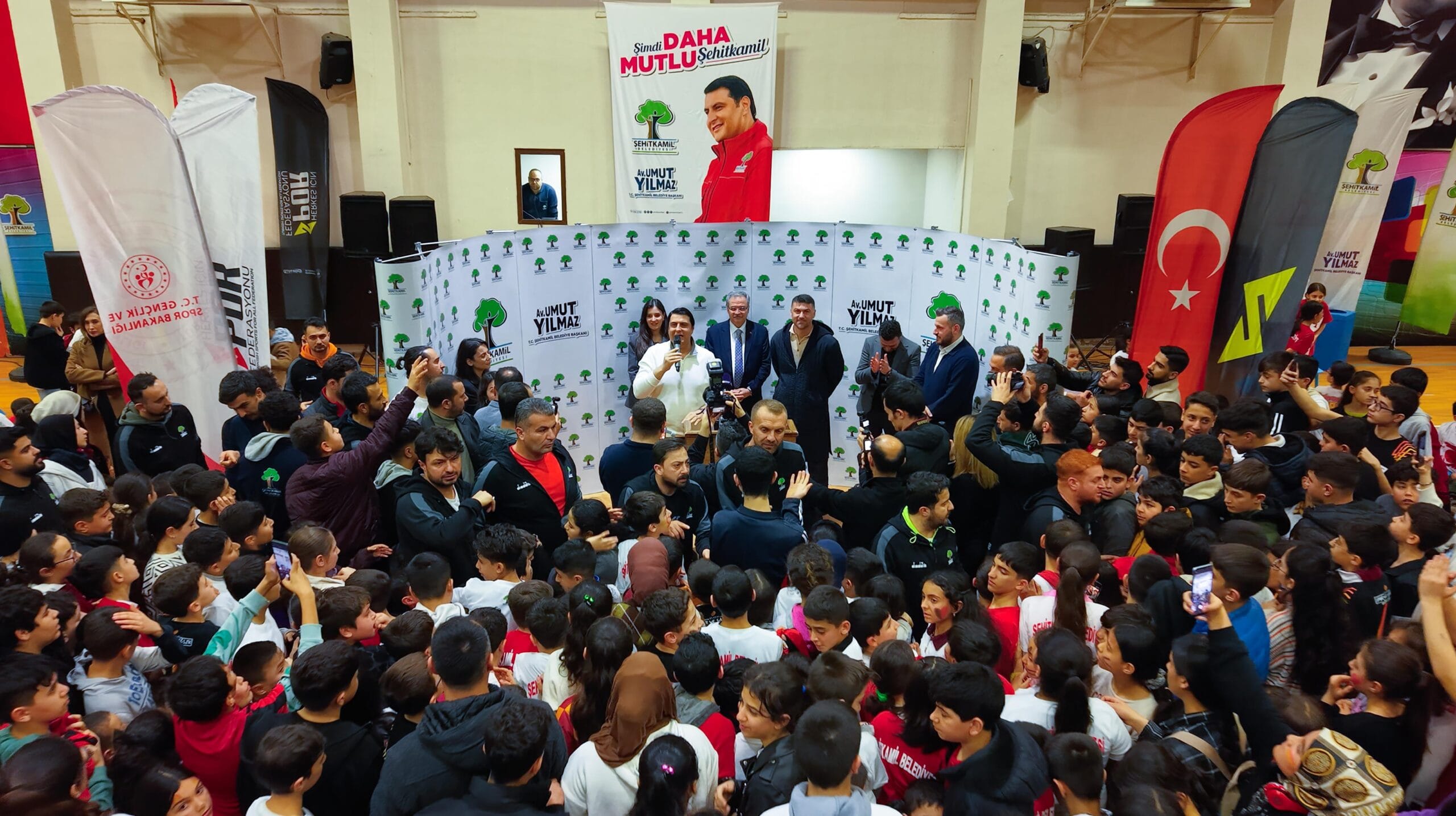 ŞEHİTKAMİL’DE SPOR DOLU BULUŞMA