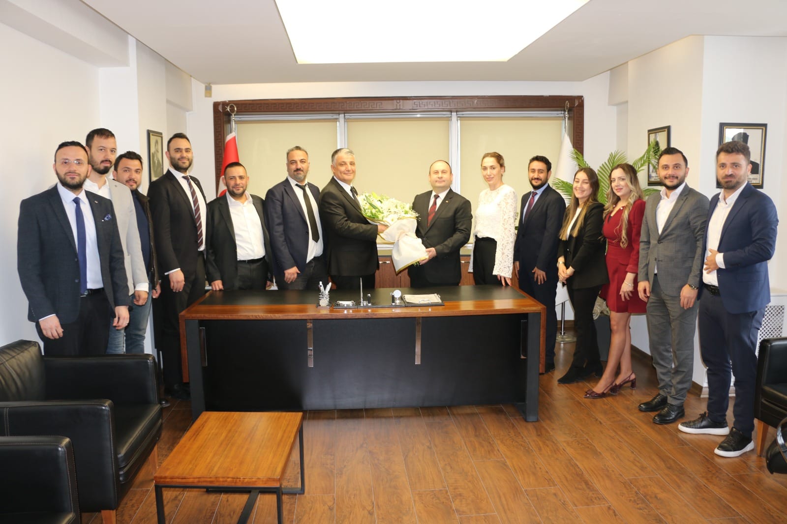 İMO’da devir teslim töreni