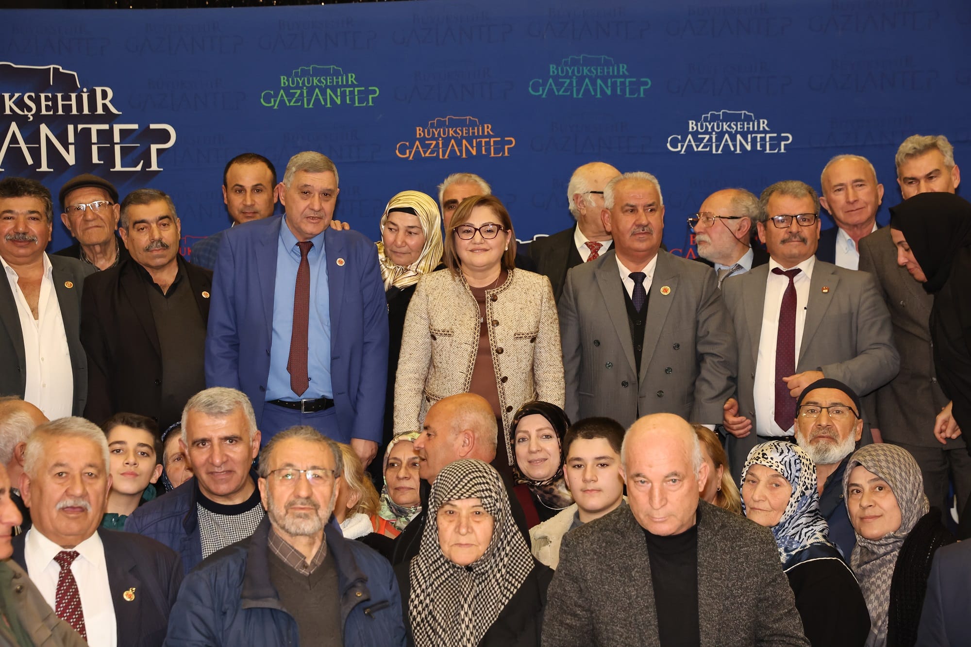 BAŞKAN FATMA ŞAHİN, EMEKLİLERE MÜJDE ÜSTÜNE MÜJDE VERDİ