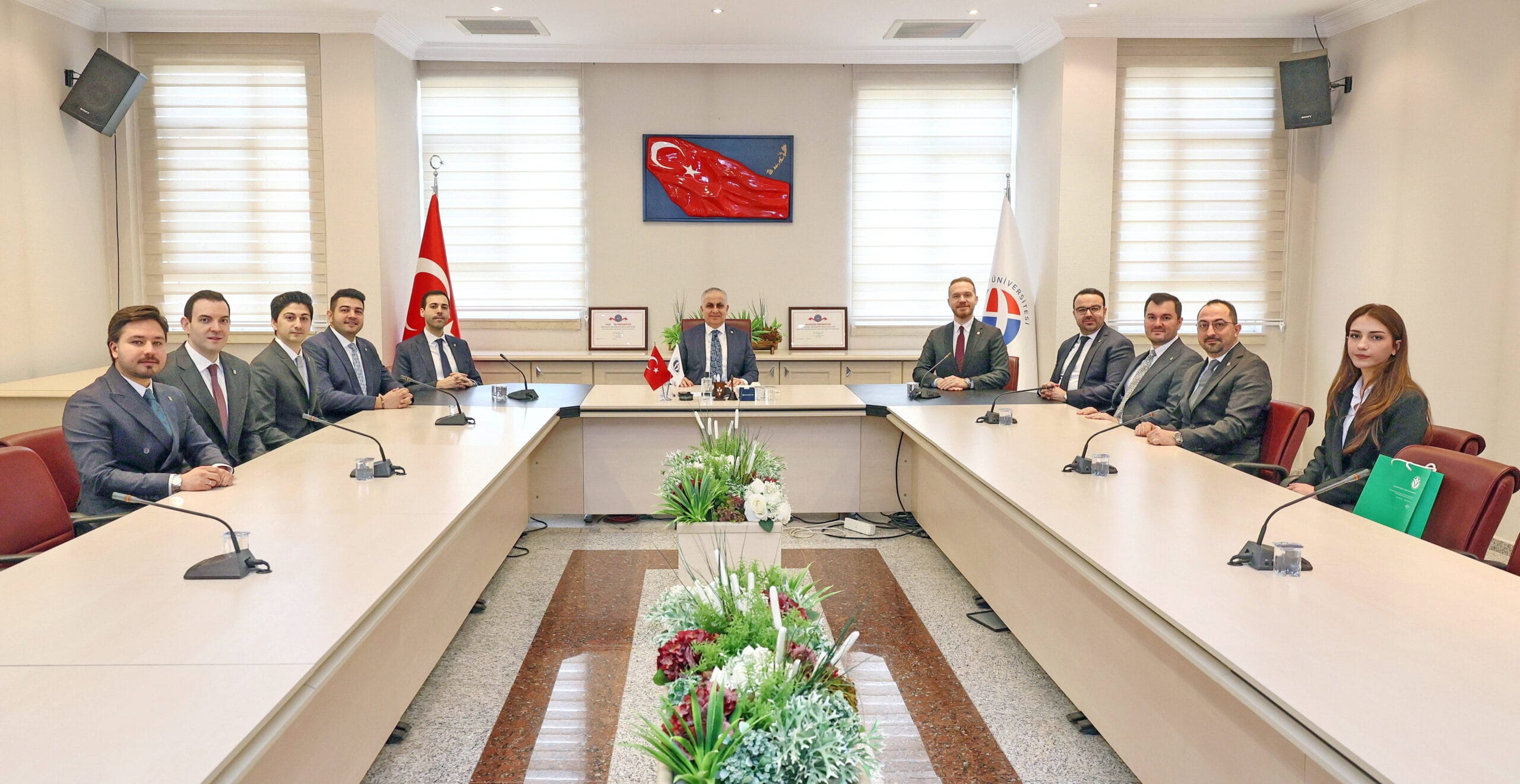 GAGİAD YÖNETİMİNDEN GAÜN REKTÖRÜ DOĞAN’A ZİYARET