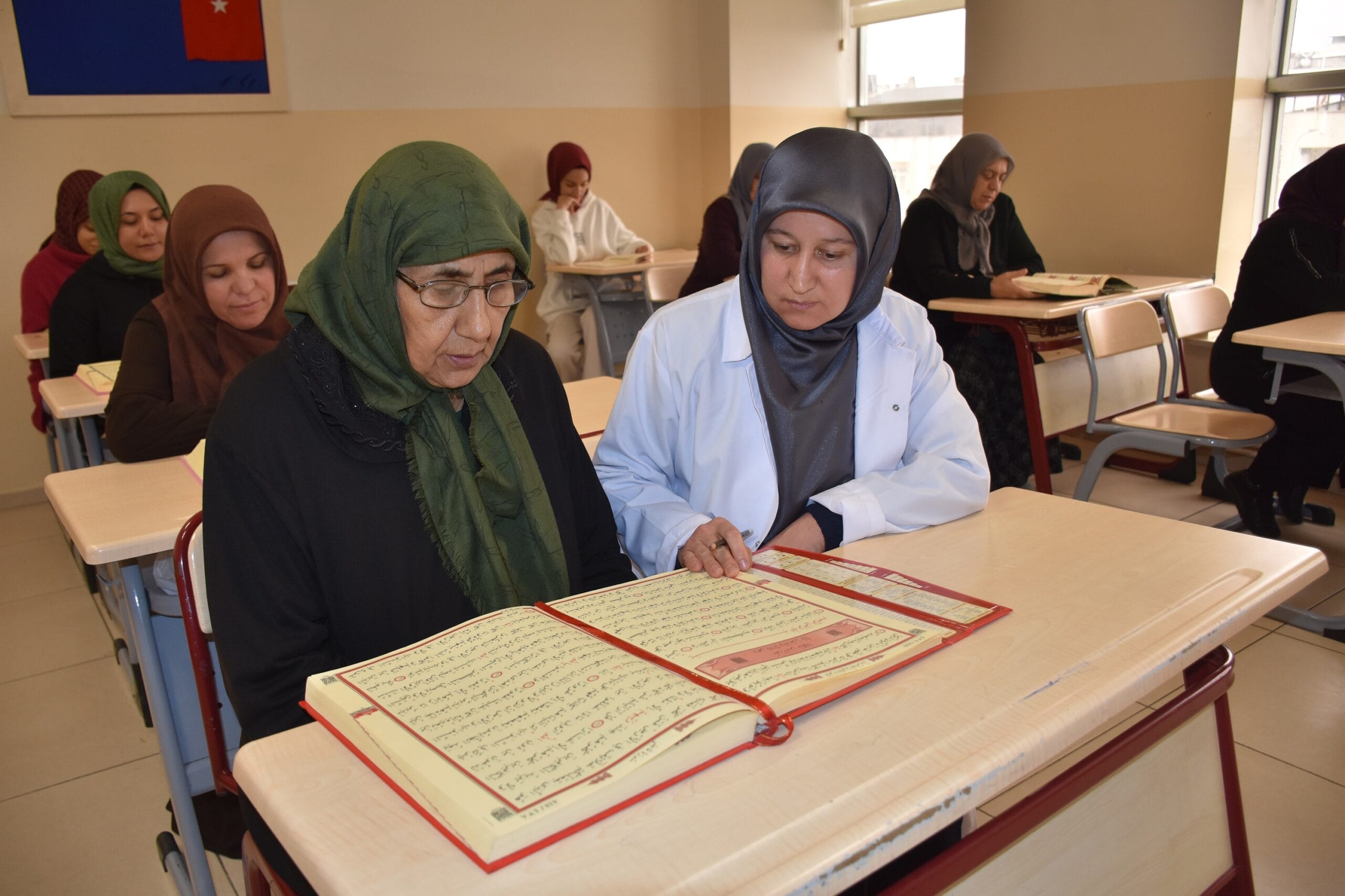 ŞAHİNBEY BELEDİYESİ TESİSLERİNDE KUR’AN-I KERİM ÖĞRENDİ