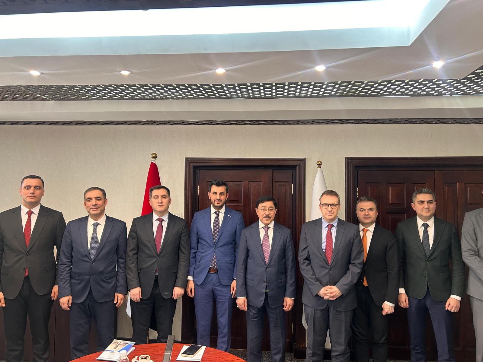 DEİK/TÜRKİYE-IRAK İŞ KONSEYİ BAŞKANI HALİT ACAR, IRAK MERKEZ BANKASI BAŞKANI AL-ALAQ İLE GÖRÜŞTÜ