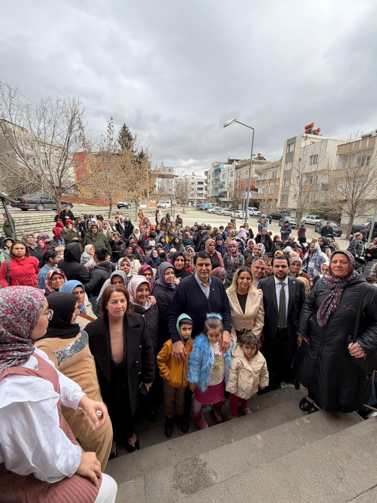 BAŞKAN YILMAZ’DAN GAZİKENT’E ZİYARET