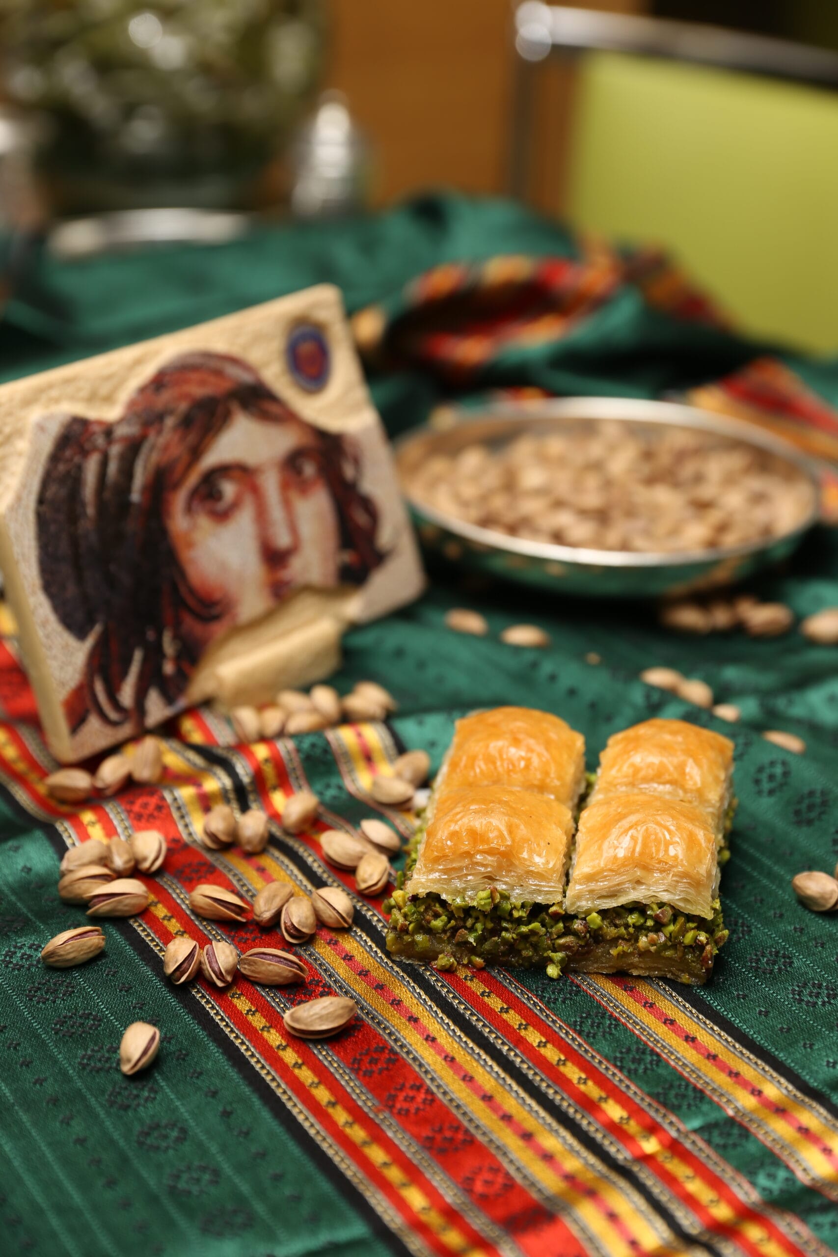  OSCAR SOFRASINDA TÜRK LEZZETLERİ: MENÜDE ANTEP BAKLAVASI VAR