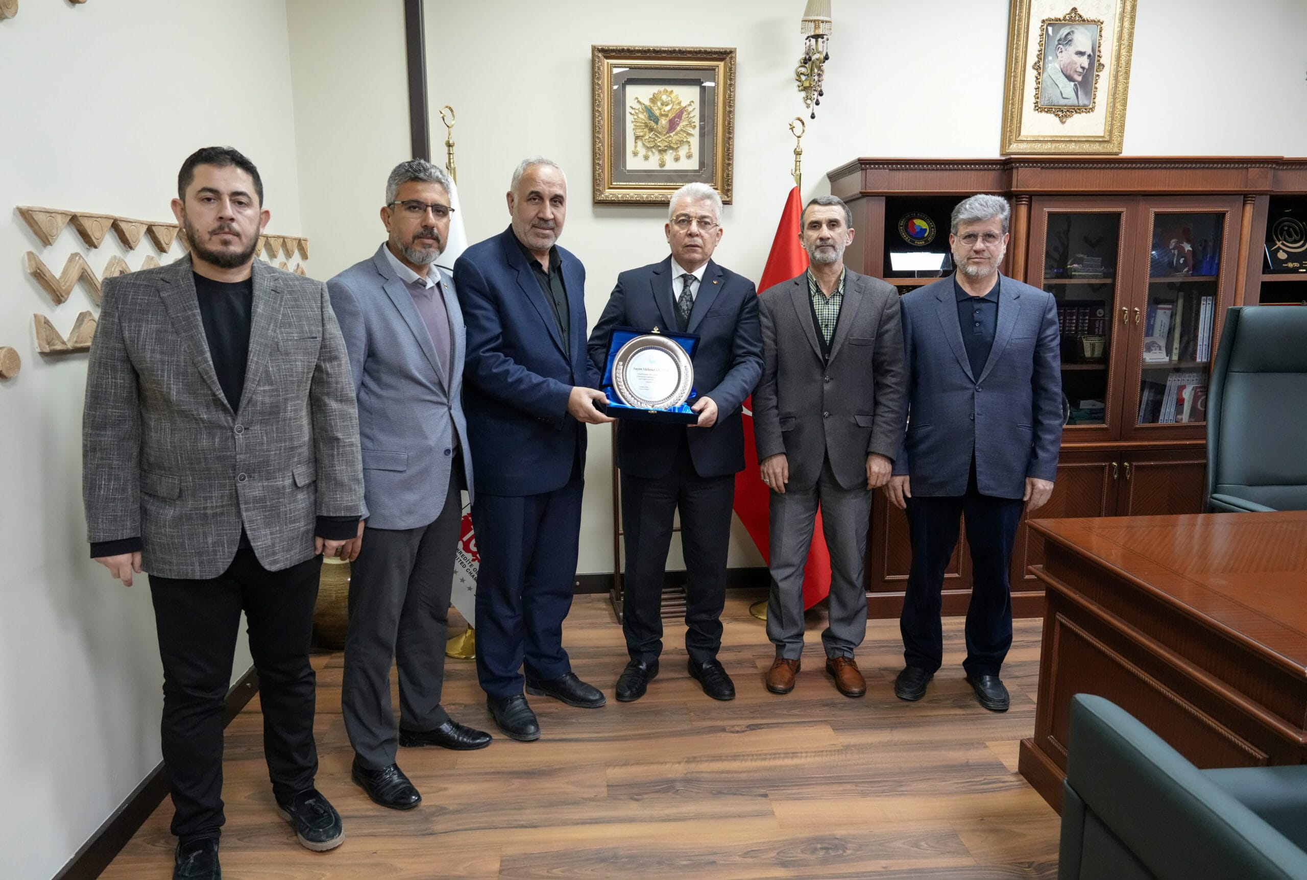 Nizip İmam Hatip Derneği’nden Başkan Mehmet Özyurt’a Teşekkür Plaketi
