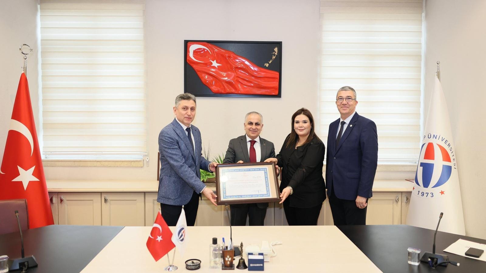  Gaziantep İl Sağlık Müdürlüğü’nden Gaziantep Üniversitesi’ne Beslenme Dostu ve Fiziksel Aktiviteyi Destekleyen İş Yeri Belgesi