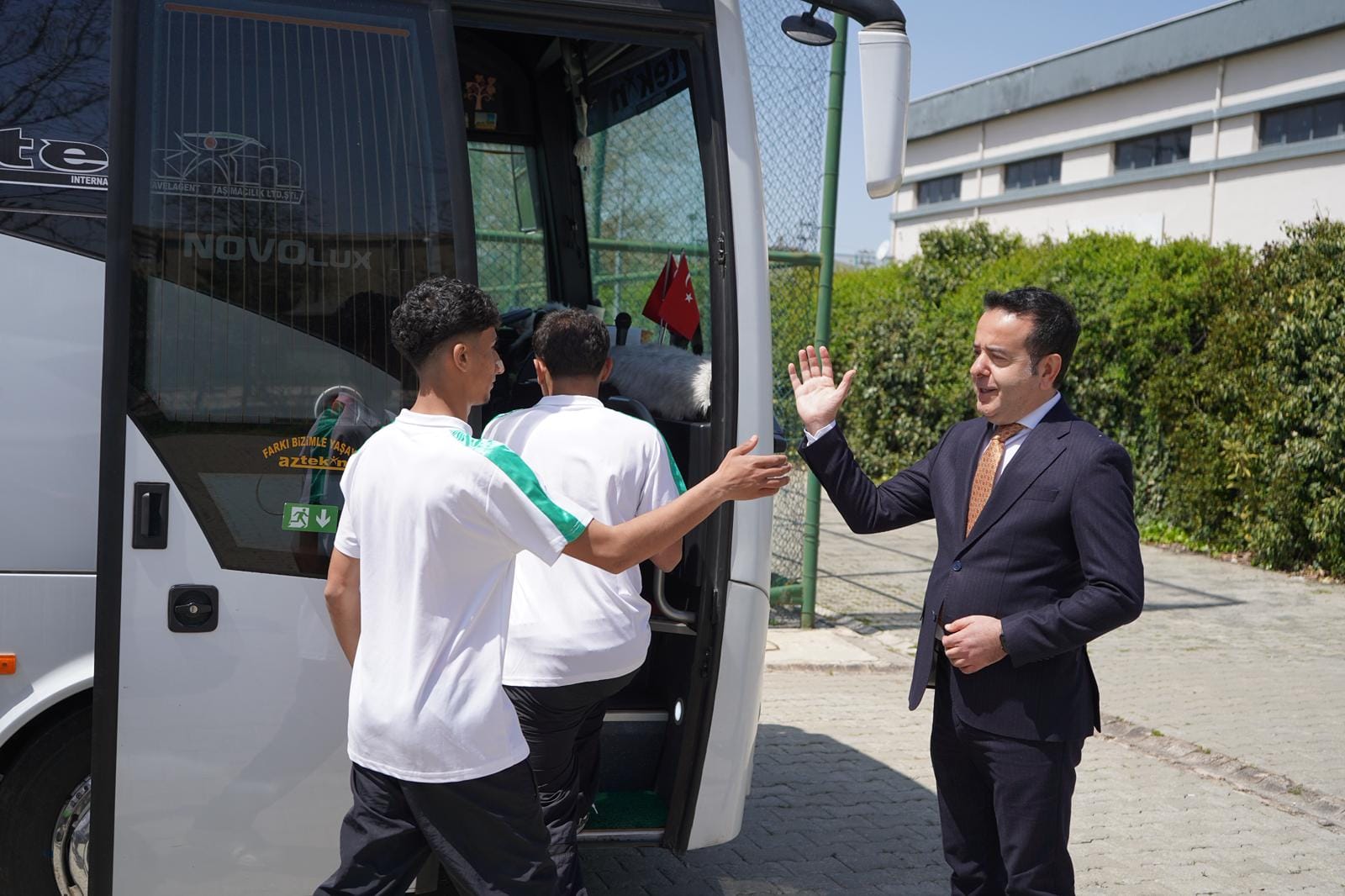 ŞEHİTKAMİL BELEDİYESPOR U16 TAKIMI ŞANLIURFA YOLCUSU