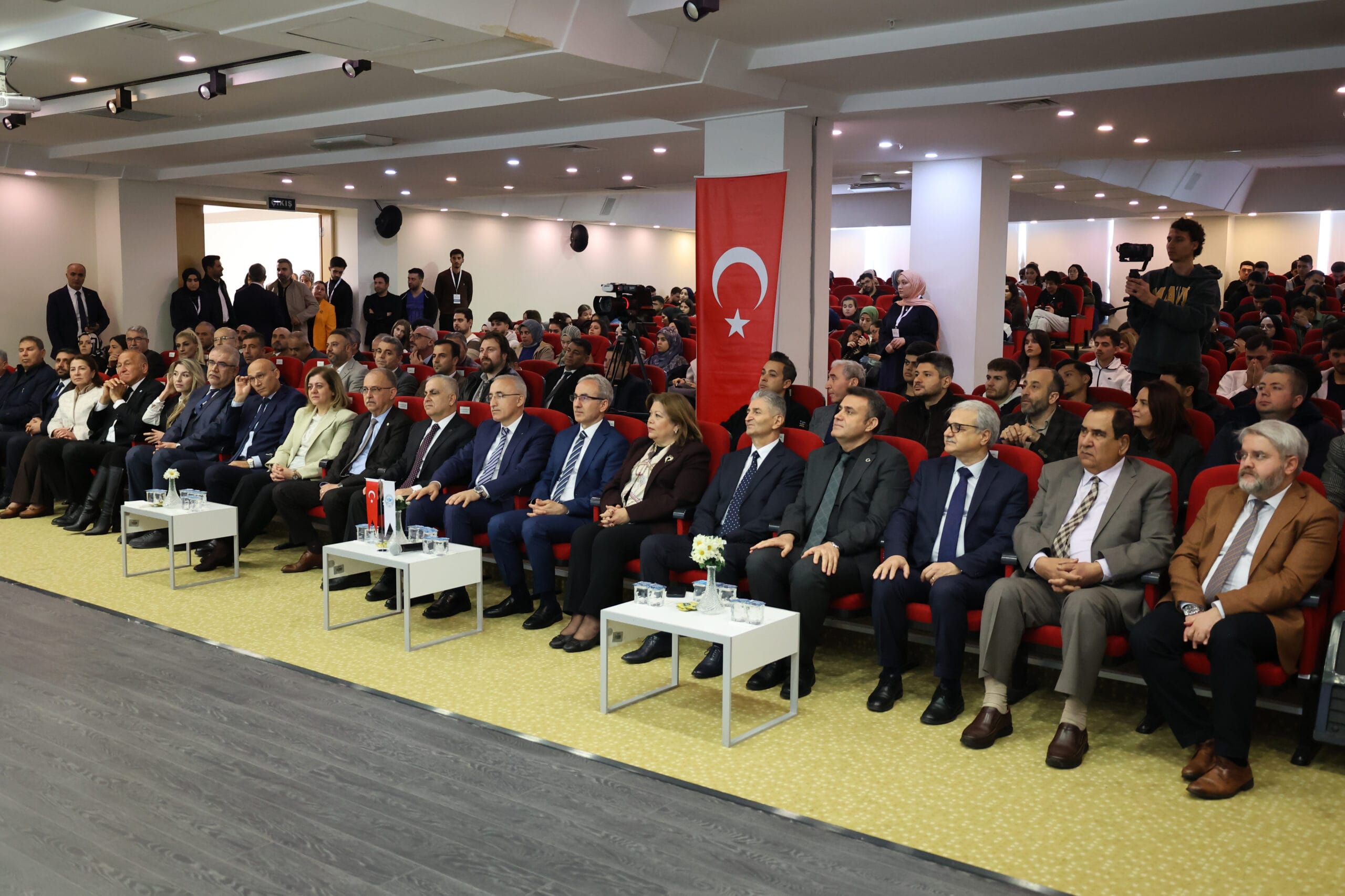 GİBTÜ’de “Mehmet Akif ve Çanakkale Ruhu” Konferansı Gerçekleştirildi