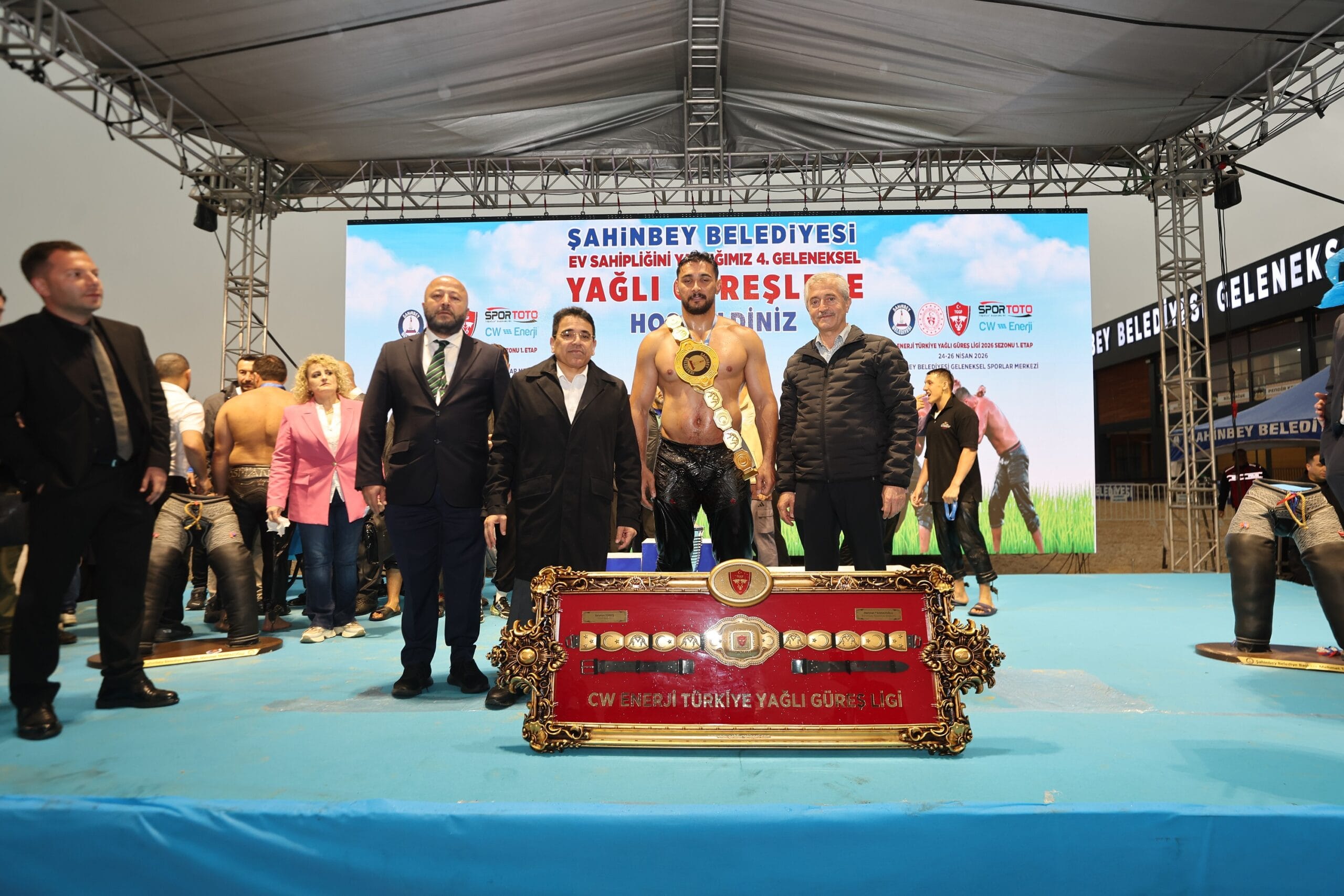 ŞAHİNBEY ER MEYDANI’NIN ŞAMPİYONU MUSTAFA TAŞ OLDU