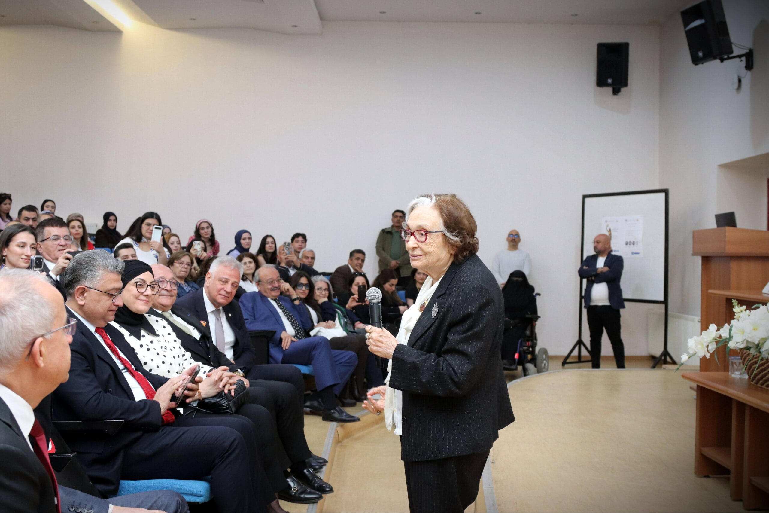 GAÜN’DE 2025 GÜLTEN DAYIOĞLU EDEBİYAT ÖDÜLÜ PROGRAMI DÜZENLENDİ