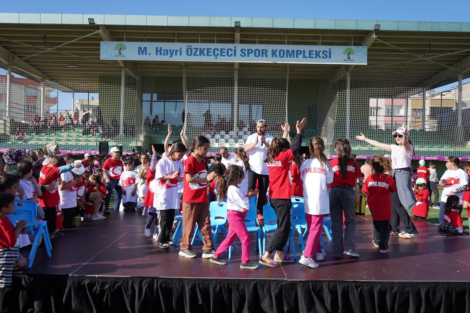 ŞEHİTKAMİL’DE “SPOR ŞENLİĞİ”NE YOĞUN İLGİ