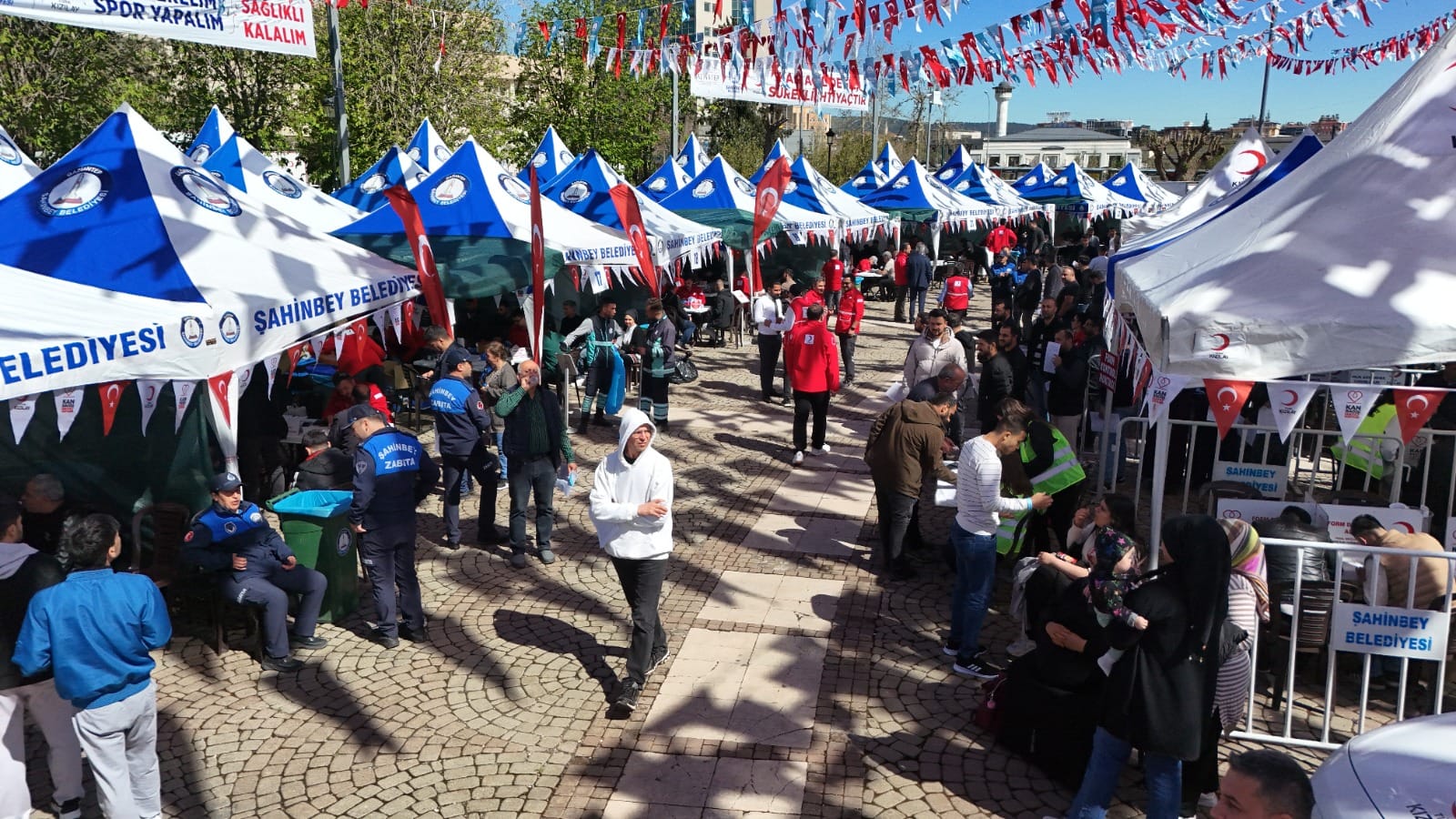 ŞAHİNBEY BELEDİYESİ’NDEN YENİ REKOR: 21.935 ÜNİTE KAN BAĞIŞI 