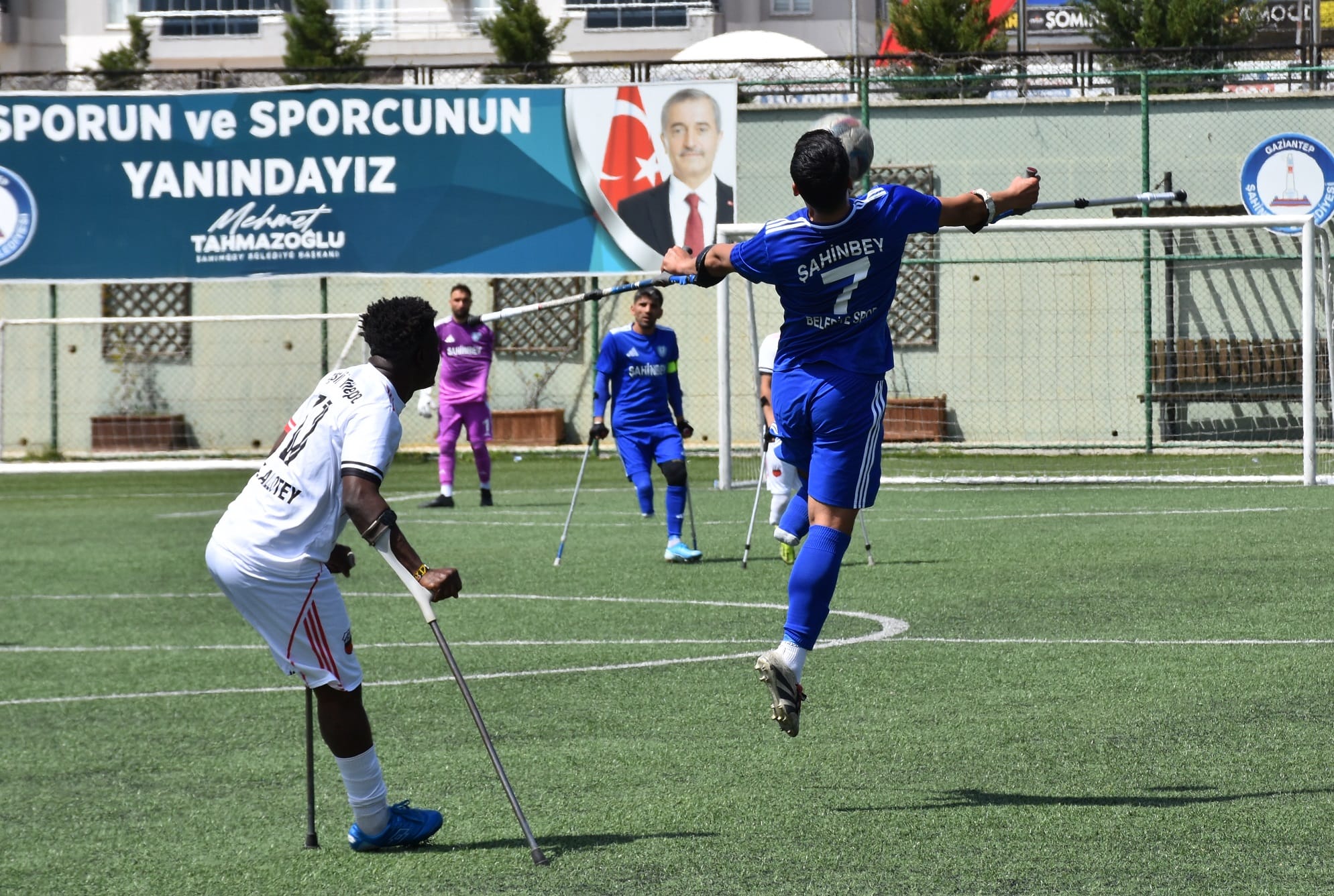 ŞAMPİYONLUK YOLUNDA BİR ENGEL DAHA AŞILDI 5-0