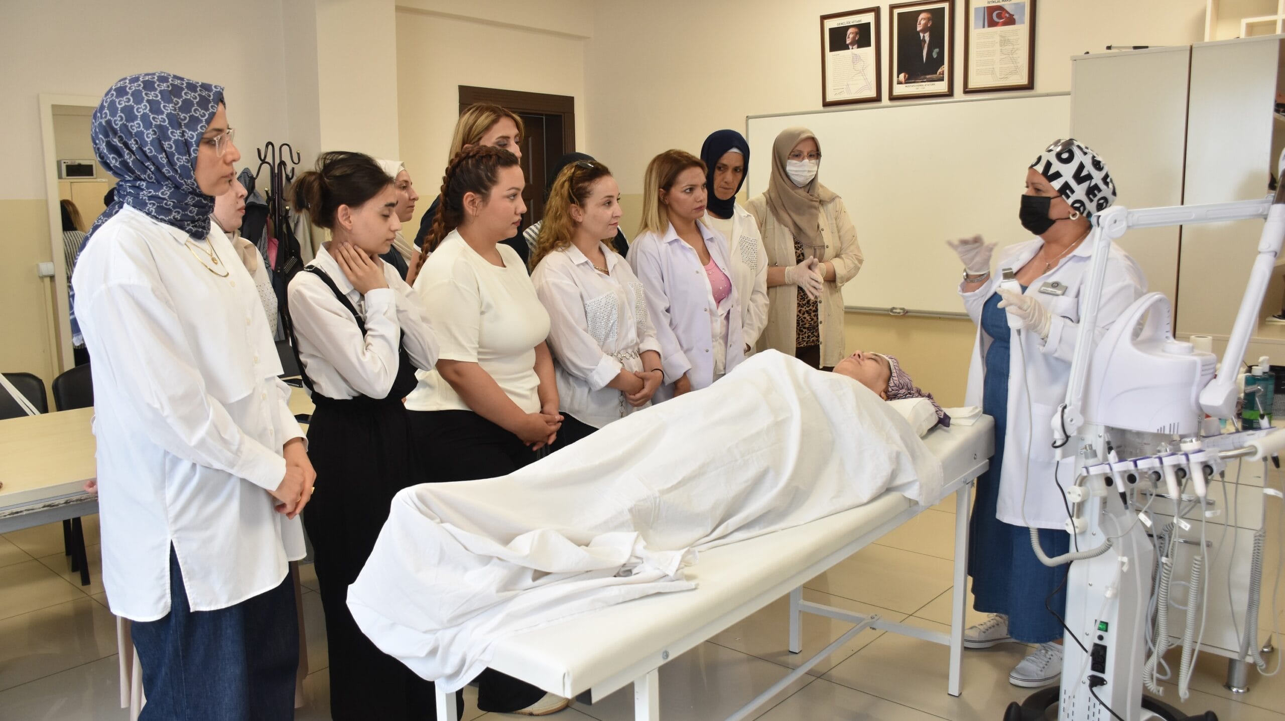 ŞAHİNBEY BELEDİYESİ’NDEN KADINLARA MESLEK VE İSTİHDAM DESTEĞİ