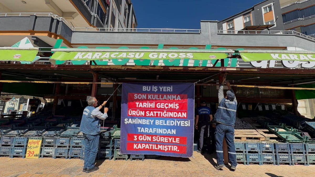 “HALKIMIZIN SAĞLIĞINI RİSKE ATANLARA TAVİZ VERMEYECEĞİZ”